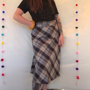 Vintage plaid wool high waisted midi skirt